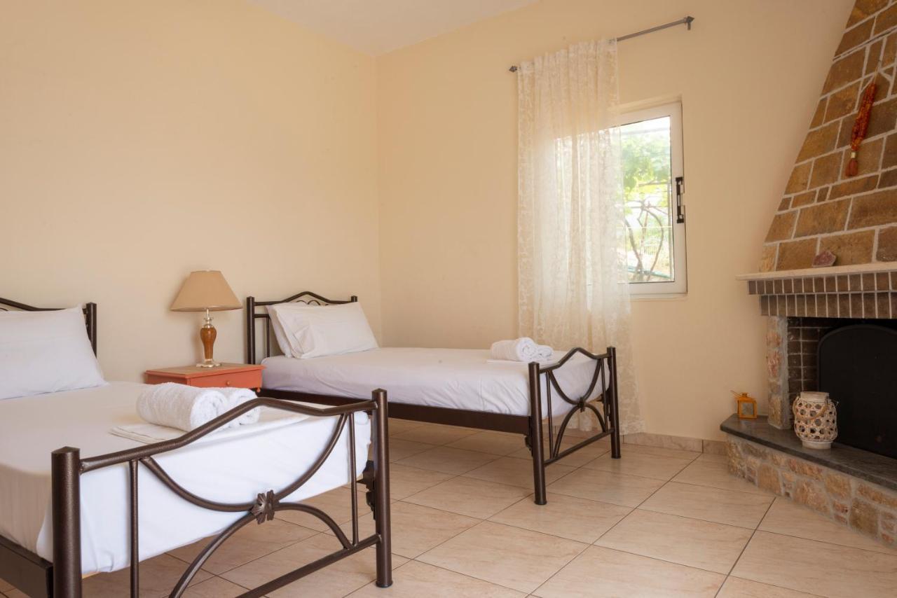 Janakis Apartments Himarë Extérieur photo